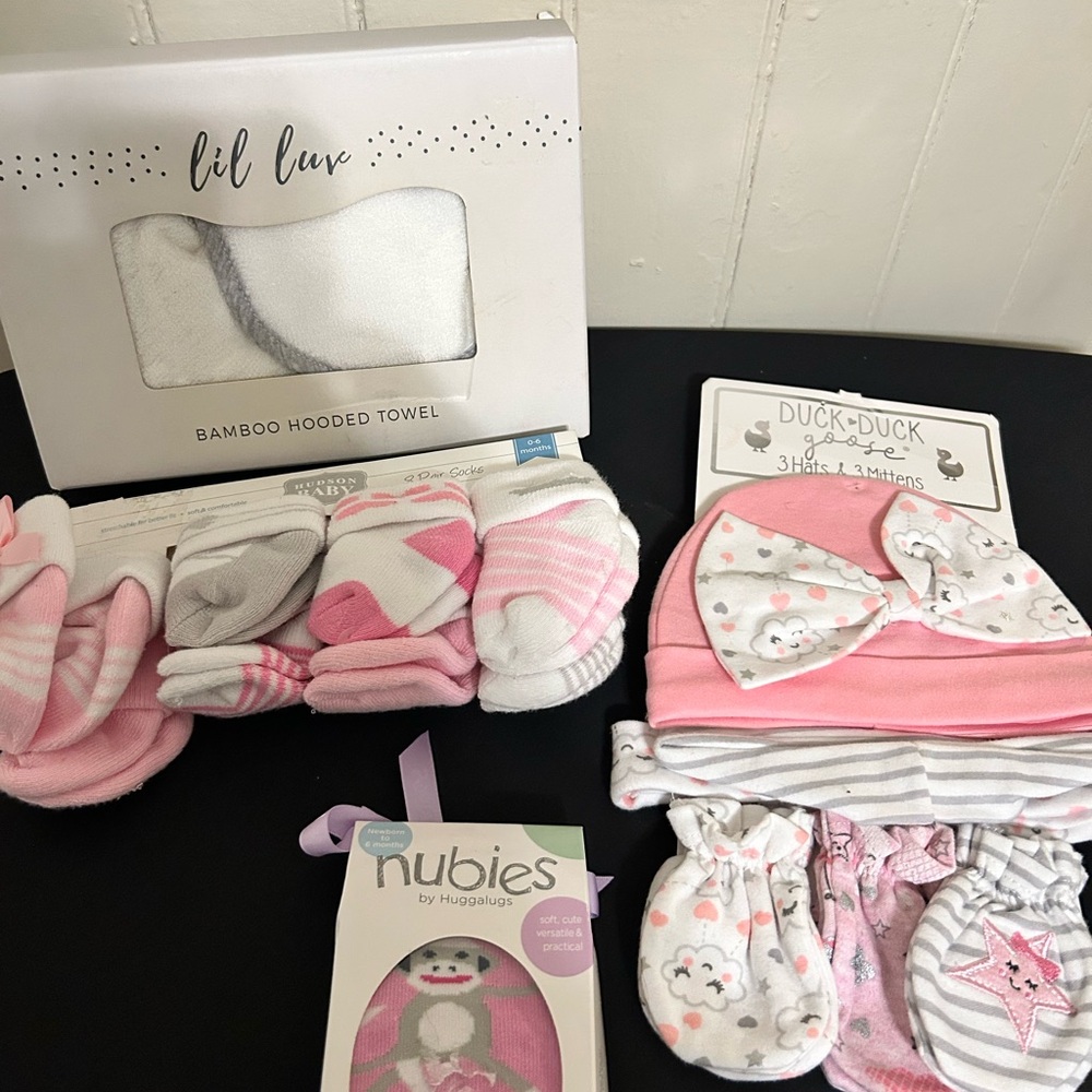 New With Tags Four Newborn-6/9 Months Baby Girl Accessories-Organic Bamboo Towel